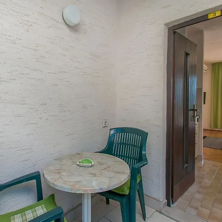 Maras Апартаменты Локва-Рогозница