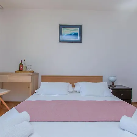 Maras Апартаменты