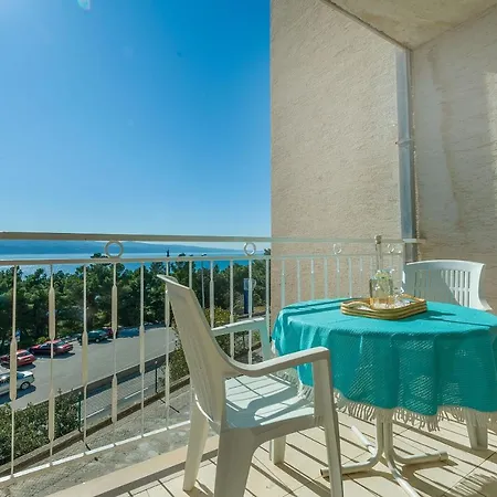 Апартаменты Maras *